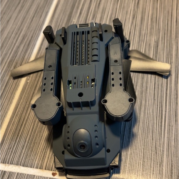 Controller in Carrying Case. Super Endurance Foldable Drone with accessories. - Picture 3 of 4